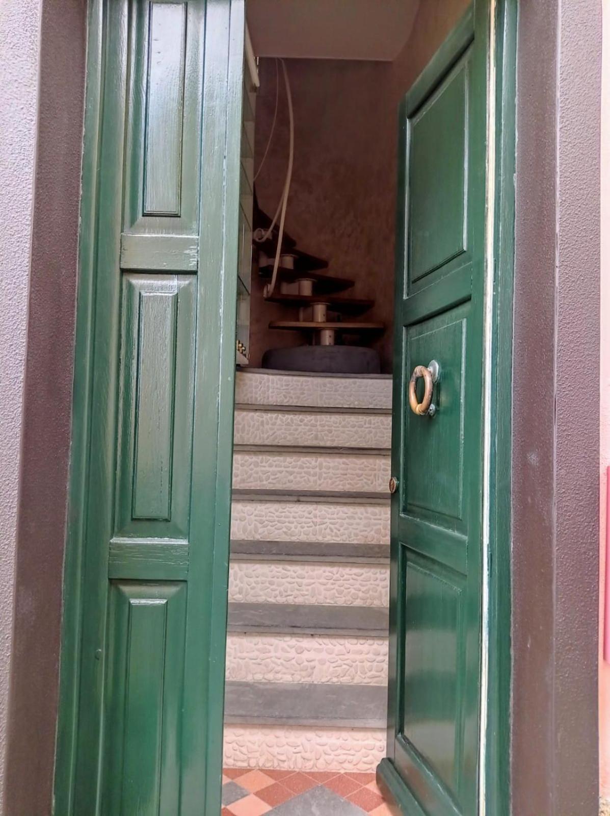 מנרולה Alla Porta Rossa מראה חיצוני תמונה